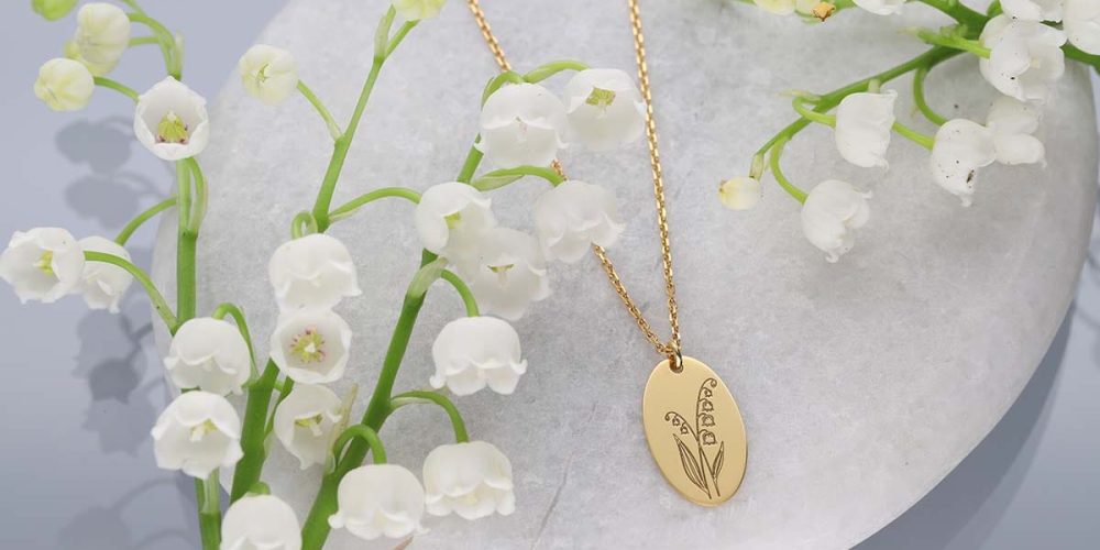 Naszyjnik srebrny pozłacany z kwiatem kowanlia Naszyjnik kwiaty urodzinowe konwalia wśród konwalii